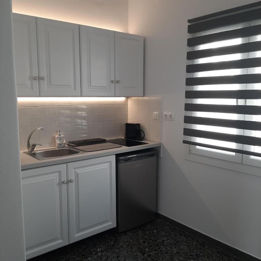 Flora Rooms & Apartments Naoussa Esterno foto