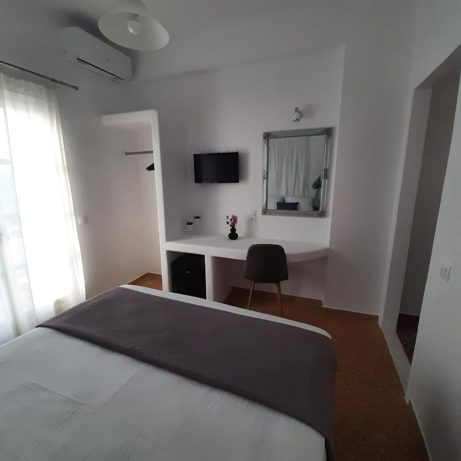 Flora Rooms & Apartments Naoussa Esterno foto
