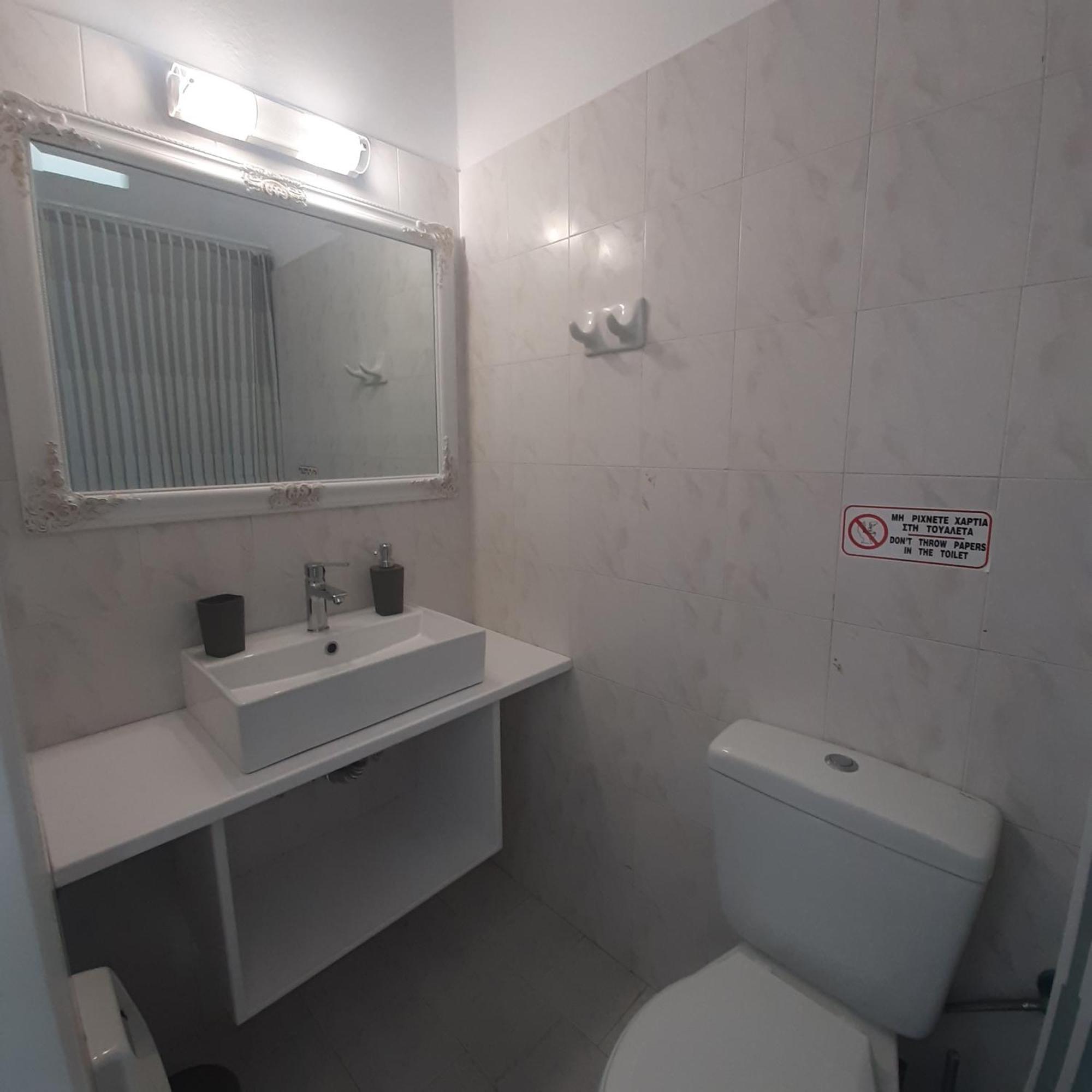 Flora Rooms & Apartments Naoussa Esterno foto